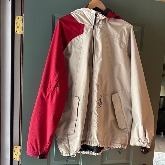 Volcom Men's Two-Tone Red and Cream Windbreaker - Picture 1 of 3